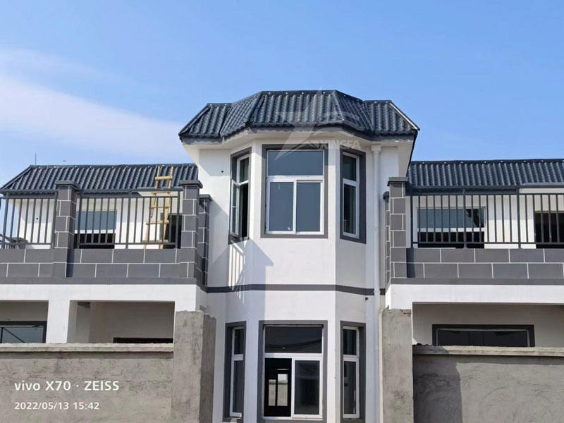 古韻回歸：六盤水仿古一體樹脂瓦在現(xiàn)代建筑中的嶄露頭角